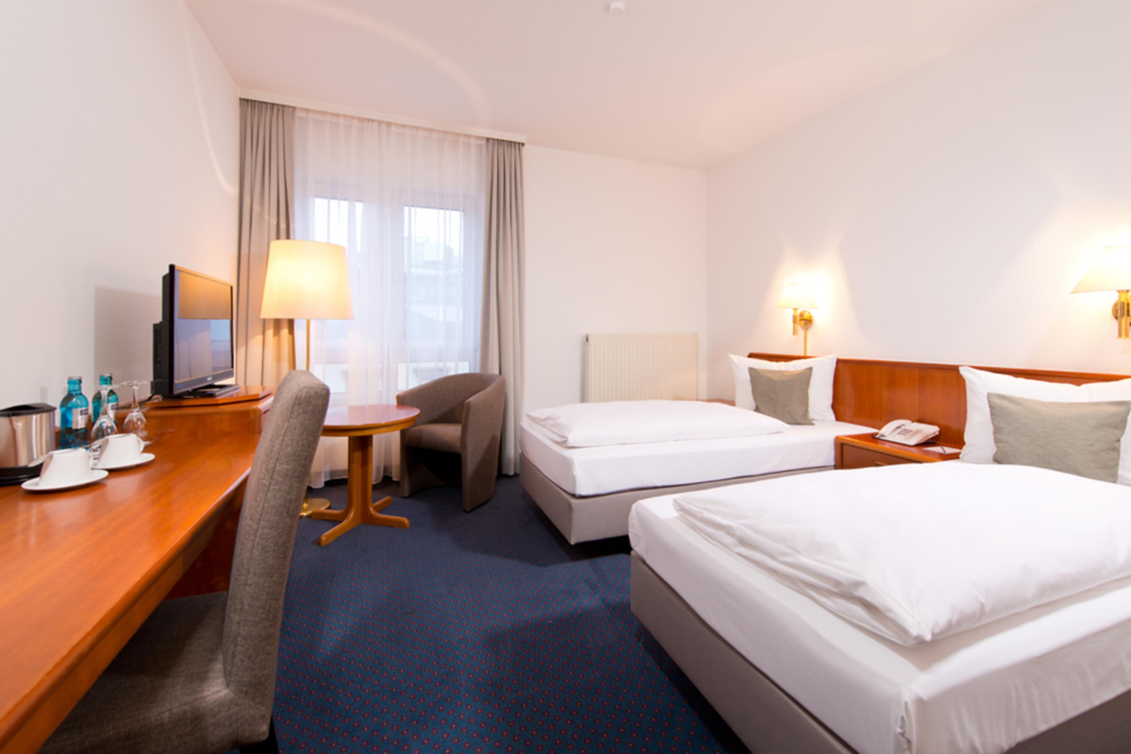 Achat Hotel Neustadt an der Weinstraße Exteriör bild