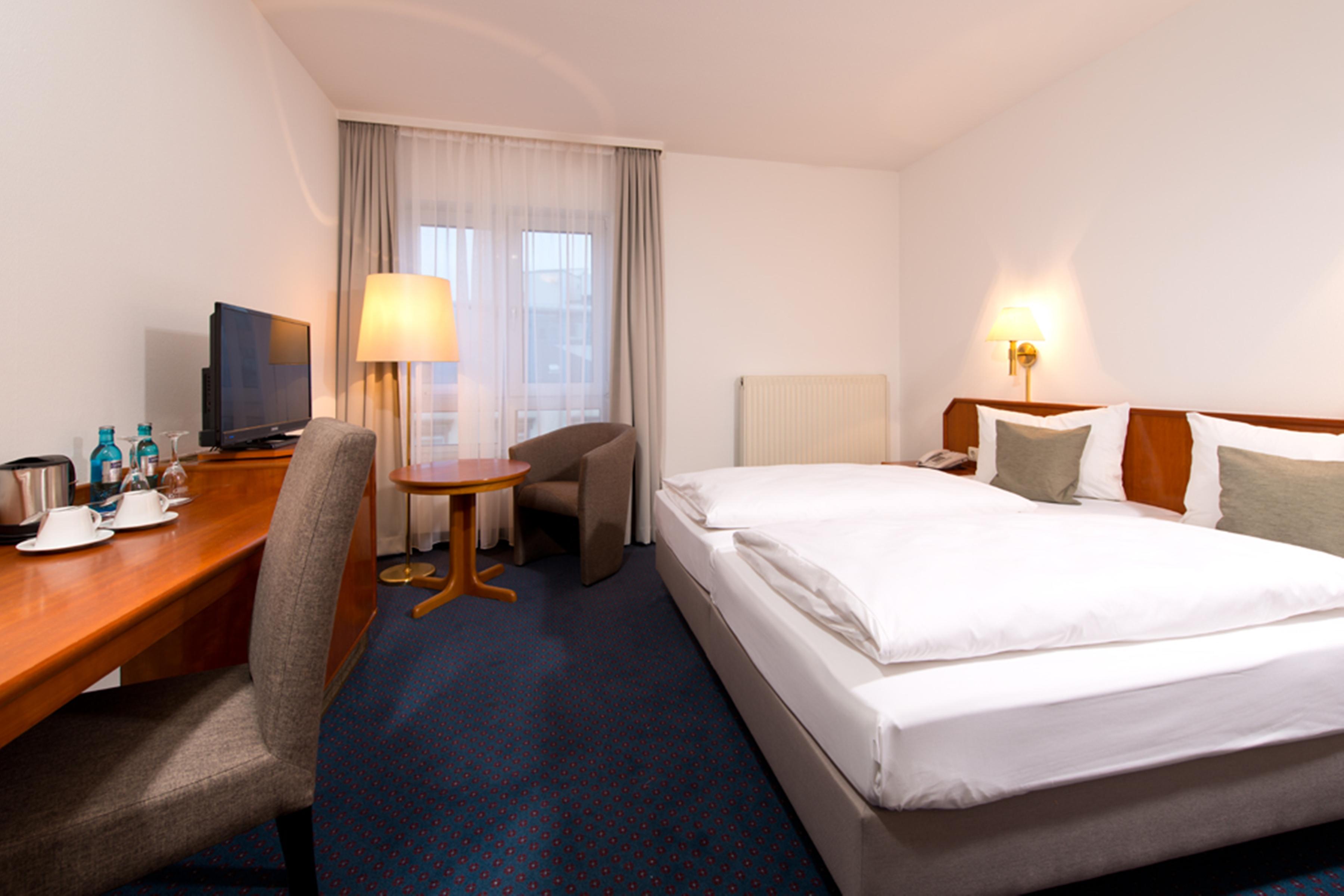 Achat Hotel Neustadt an der Weinstraße Exteriör bild