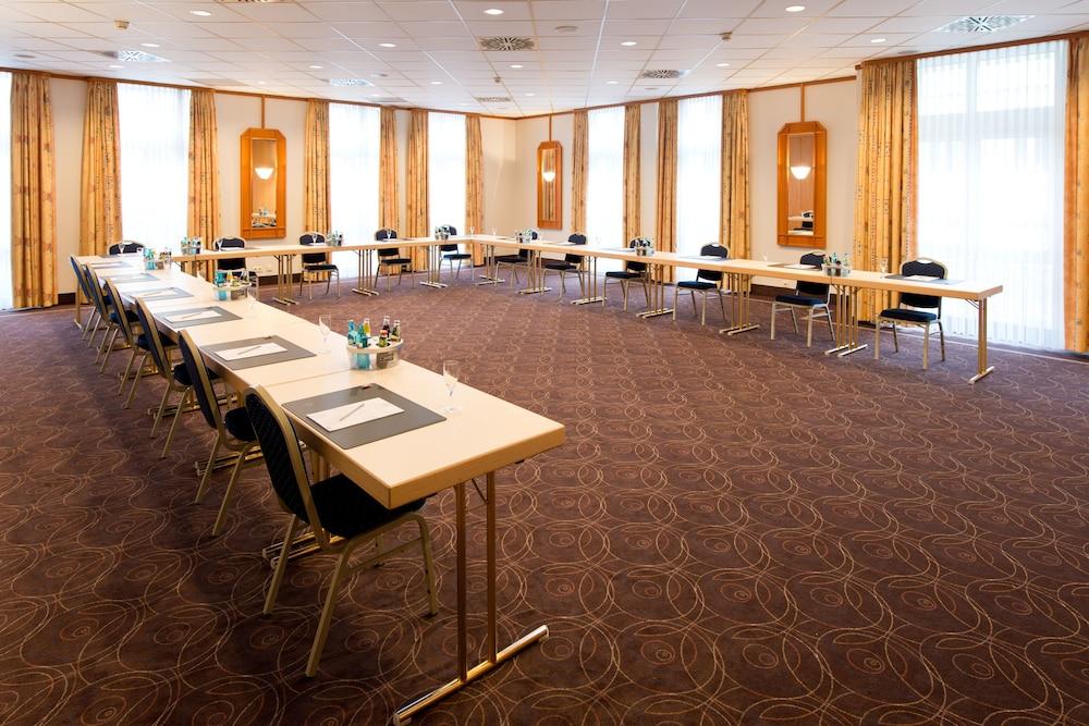 Achat Hotel Neustadt an der Weinstraße Exteriör bild