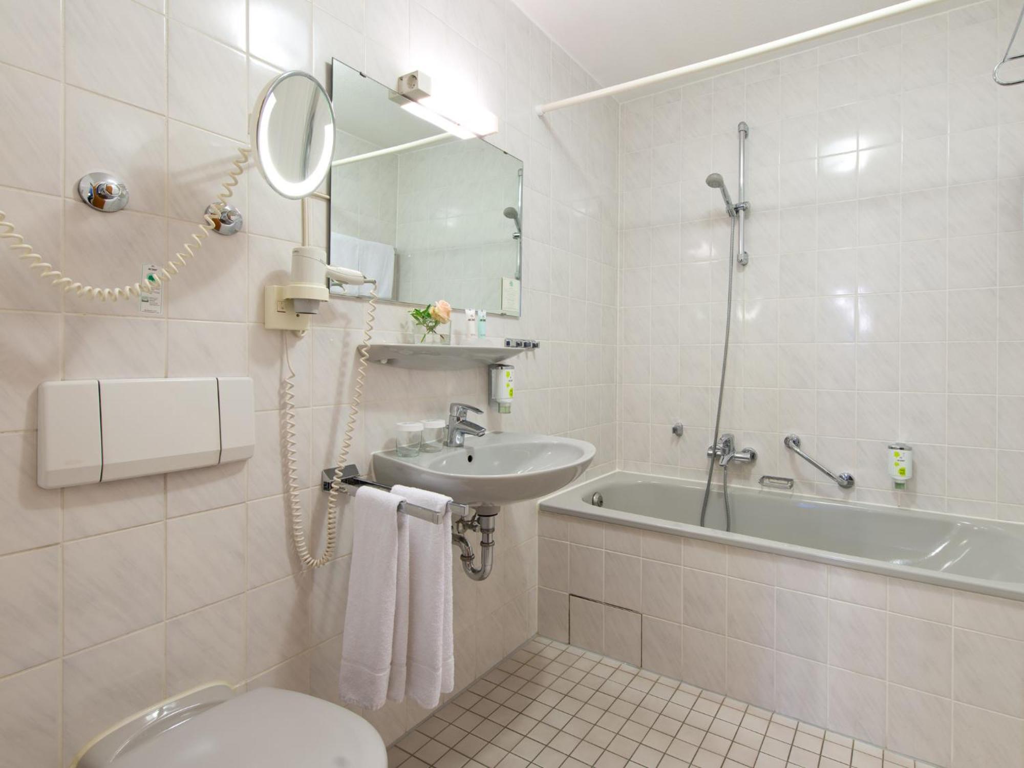 Achat Hotel Neustadt an der Weinstraße Exteriör bild